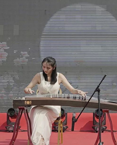 乐满中秋经典音乐会暨新都名优产品展 双节同庆，文旅融合奏响蓉城新篇章